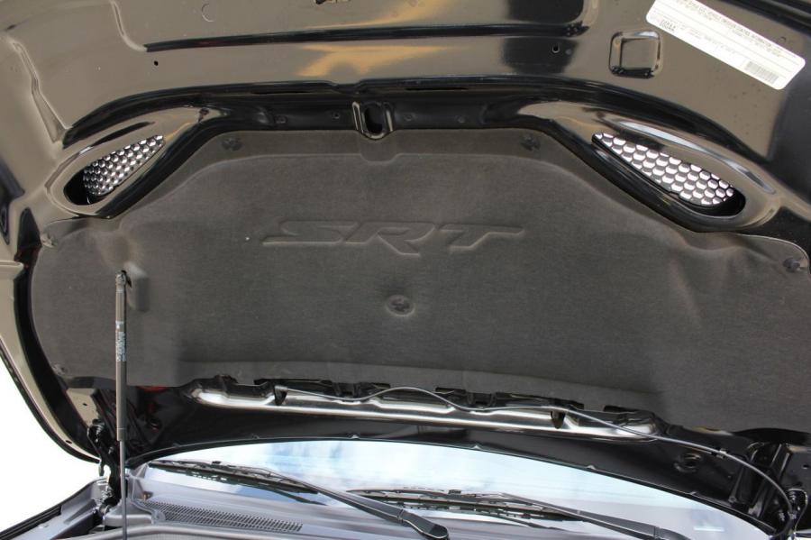  Jeep Grand Cherokee SRT8 2012 года  (фото 39 из 186)